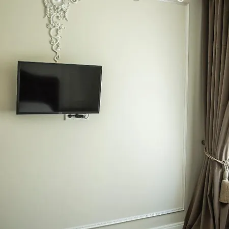 Old Town River Apartment *